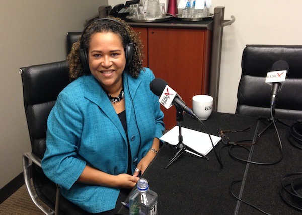 Pam Puryear with Hospira episode artwork