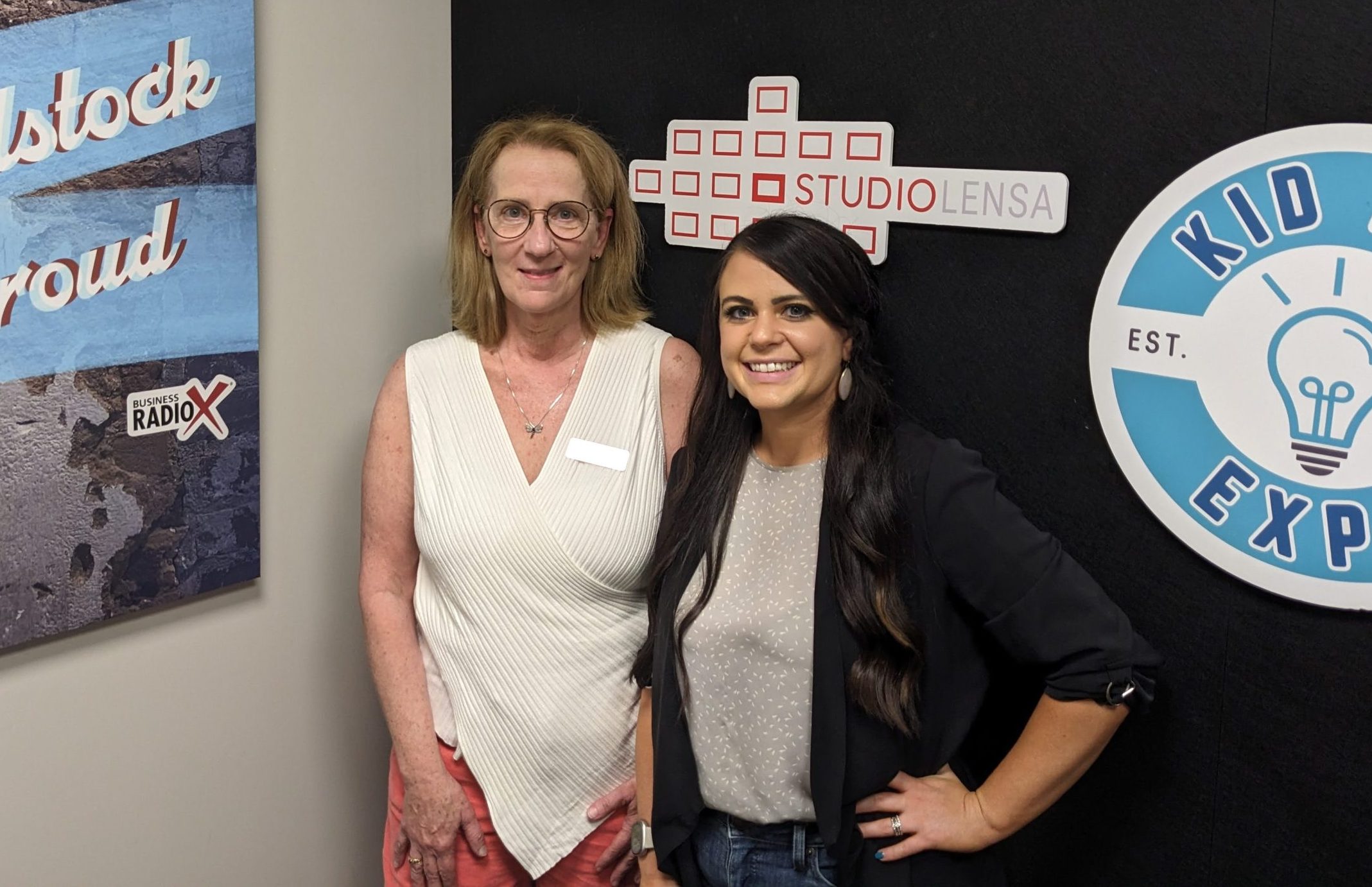 Julia Cox with Just Closed With Julia and Amber de Marché with Mortgage Right